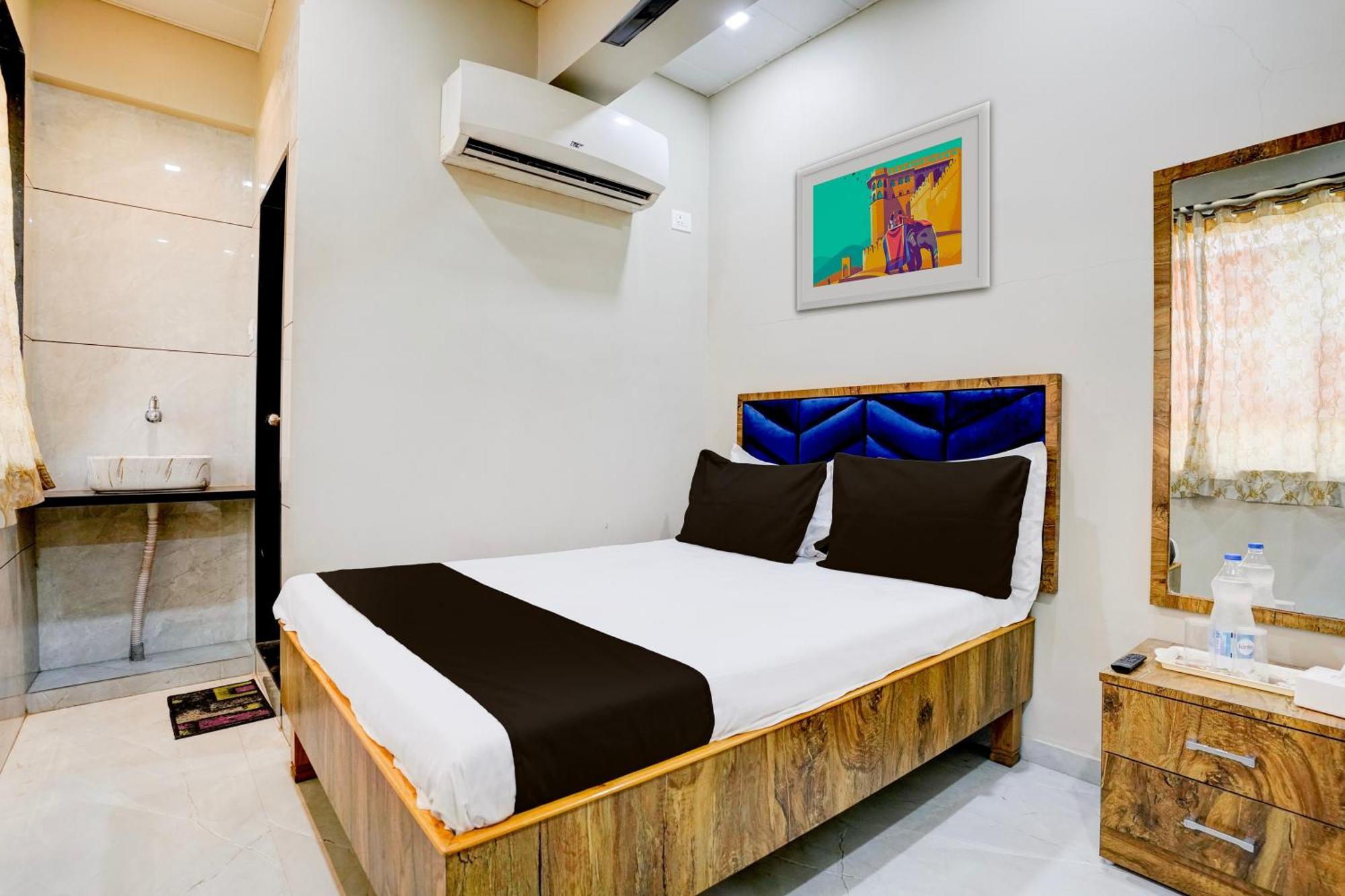 Super Hotel O Divine Fine Dine Lodging And Boarding Kalyan Exterior photo